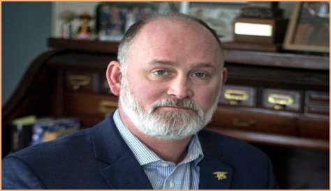 Derrick Van Orden Biography, Age, Height, Wife, Net Worth